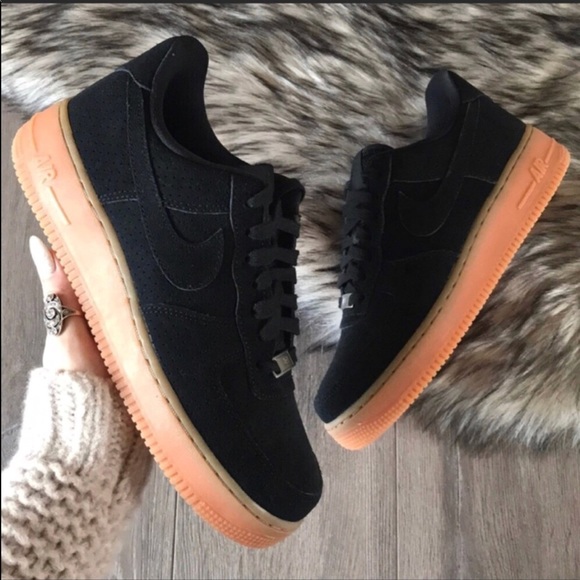 NWT Nike Air Force 1 suede black - Picture 2 of 8
